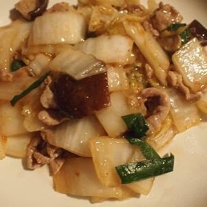 白菜・椎茸・豚ばら肉の豆板醤炒め